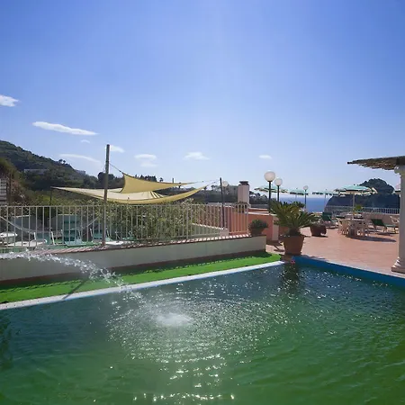 Otel S.angelo 3*